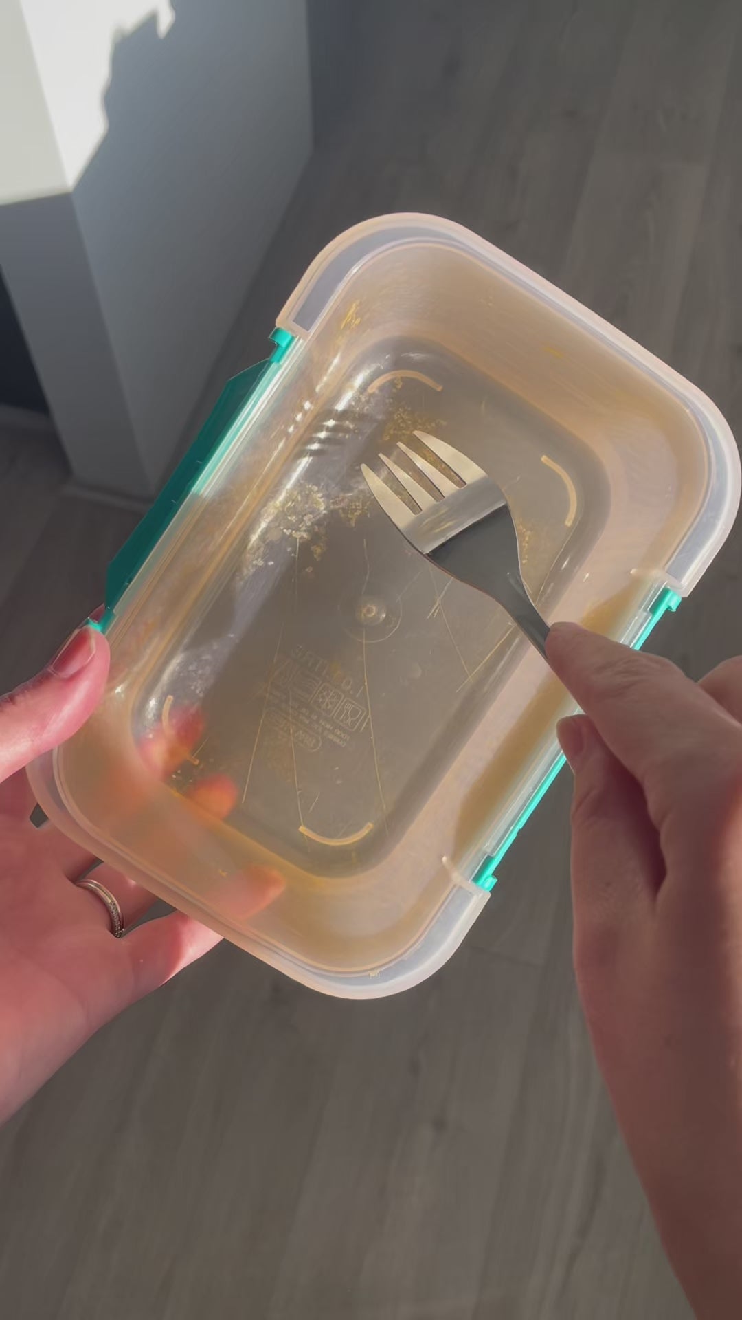Microwavable Stainless Steel Food Container with Glass Lid - 1.8L